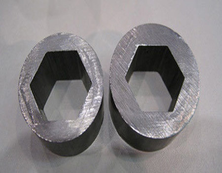 ASTM فولاد کربنی لوله فولادی بیضی شکل 1-1000 میلی متر 1-12 متر